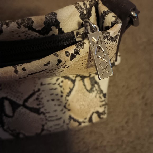 MAXX NEW YORK Snake Skin Should Purse - Picture 6 of 8